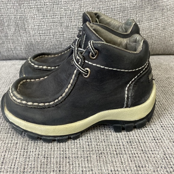 Loafer ankle height boot for toddlers size 9T leather - Picture 3 of 10